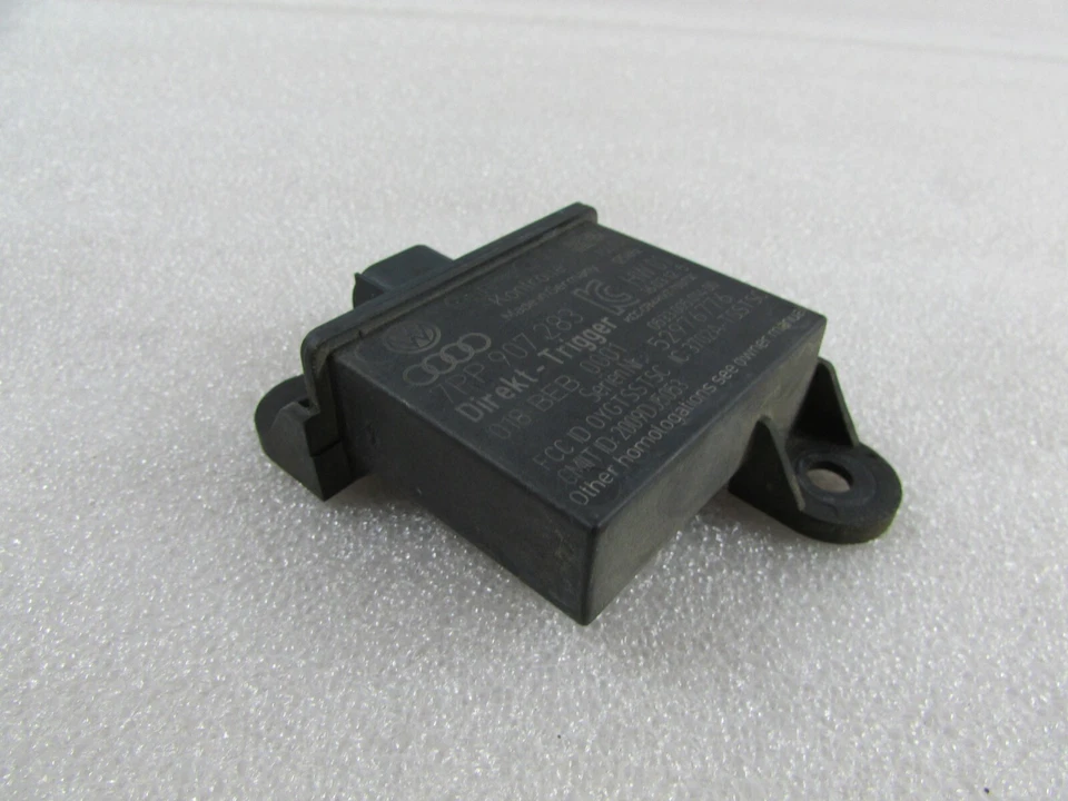 Lamborghini Aventador, Antena Sensor de Pressão dos Pneus, Usado, P/N 7PP907283 - Imagem 2 de 4