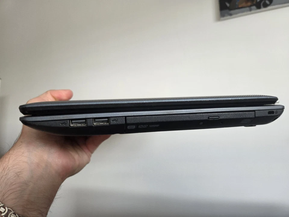 Acer Aspire 5733, Intel Core i3-M370, Arbeitsspeicher 4GB, 500GB, Win 11 Home - Bild 3 von 4