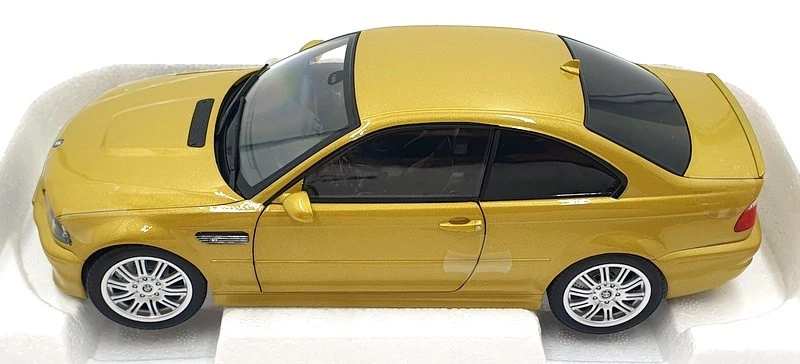 Norev 1/18 scale Diecast 183000 - 2000 BMW M3 E46 - Metallic Yellow - Image 3 of 4