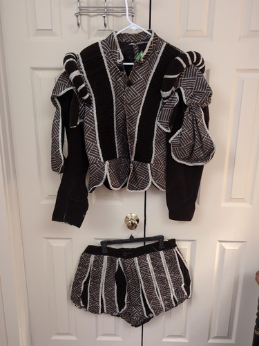Men’s Renaissance Petruccio Romeo Type Prince Costume Medium Professional 