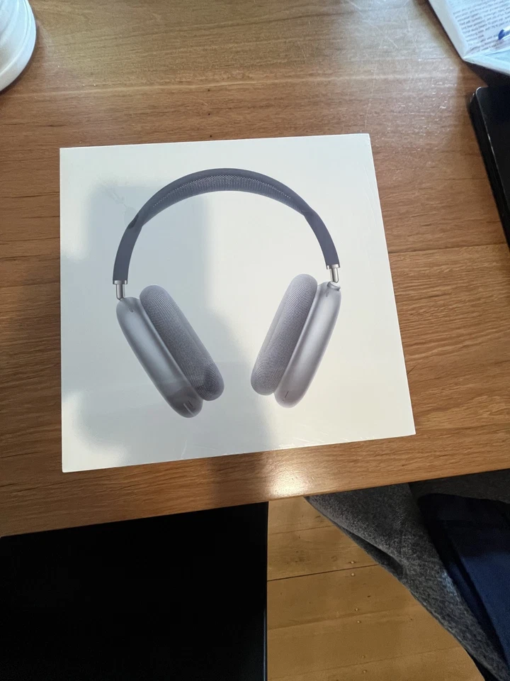 Apple Airpods Max (Midnight-Sky Blue) [USB-C] *USED* - image 4 of 4