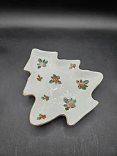 LEFTON CHRISTMAS TREE SHAPE PLATE Dish Candy Nut Relish Tidbit White Holly Berry