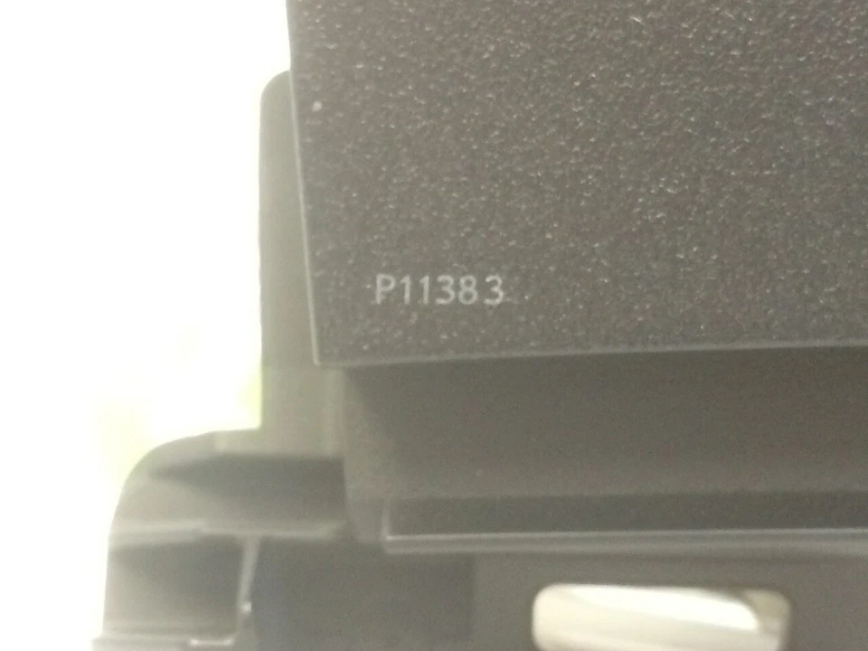 Lexus IS200T IS300 2014-2017 OEM Gracenote navegación AM FM único CD radio HD Foto 4 de 4