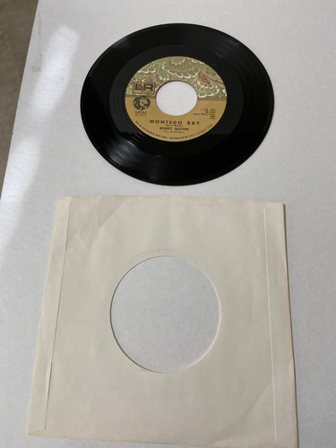 45 rpm records from the 70's and 80's Part 11 - Picture 13 of 97