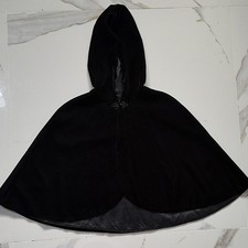 Black Velvet Short Hooded Capelet Cloak Frog Clasp Clot - Vintage Gothic
