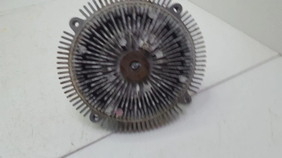 Embrague ventilador compatible con 94-96 Infiniti Q45 537149 Foto 2 de 4