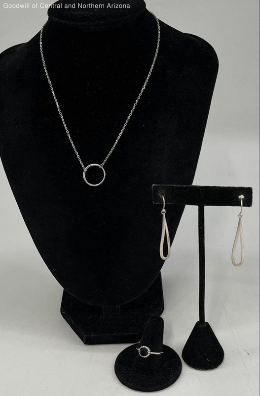 925 Sterling Silver Faux Stone Ring, Teardrop Earrings, & Circle Necklace 7.00g