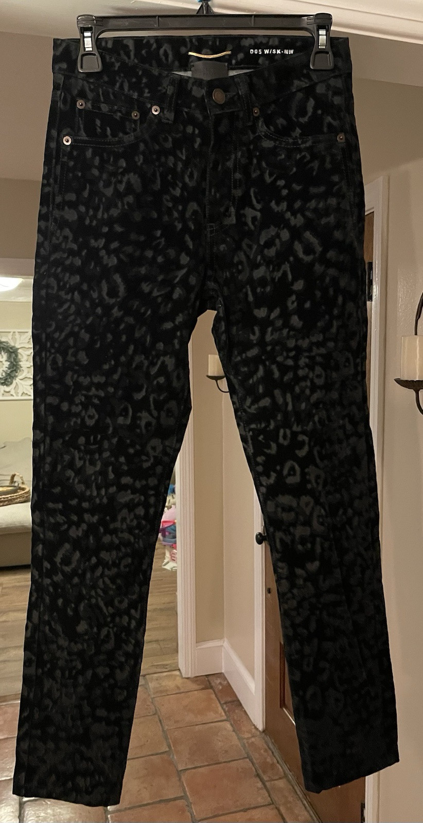 Jeans donna Saint Laurent slim velluto stampa leopardata nero taglia 25