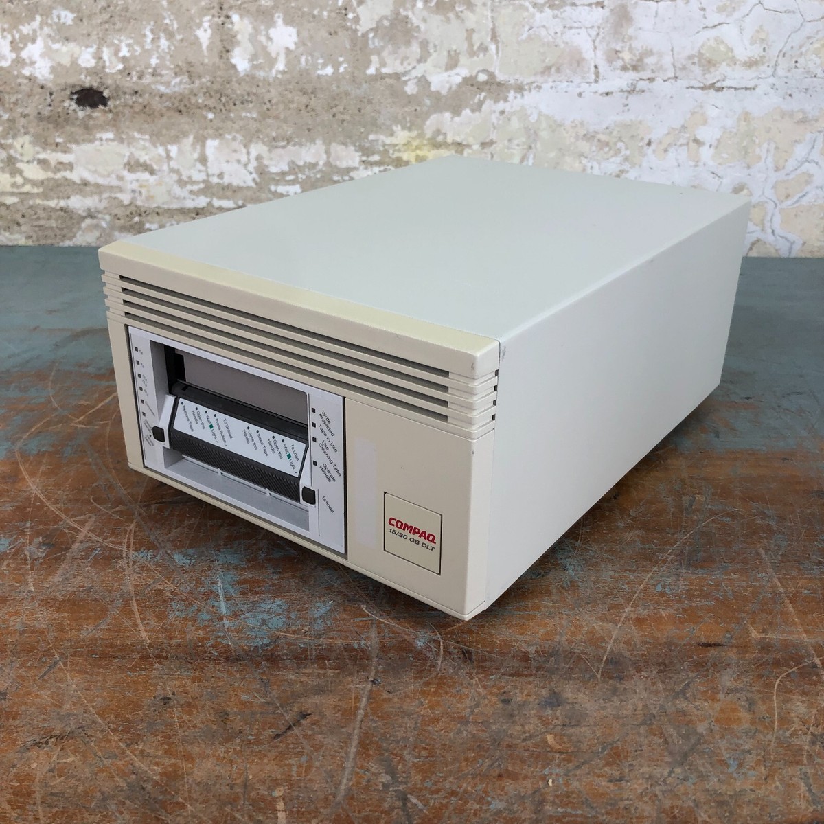 その他 COMPAQ DLT Tape Drive 20/40GB SCSI COMPAQ DLT Tape Drive 20/40GB SCSI