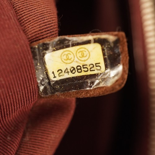Bolso de Mano Chanel Borgoña Charol Grand Shopping GST - Envío Gratis EE. UU. - Imagen 13 de 24