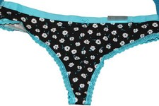 LADIES LARGE 11-13 BLACK BACKGROUND FLORAL PRINT WITH LACE THONG 1000000371