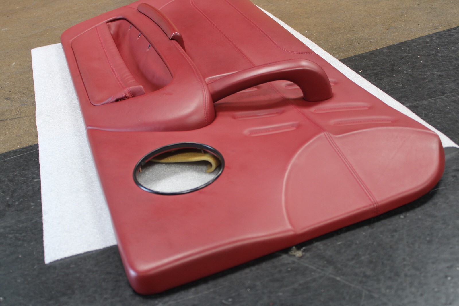 Ferrari 575, LH, Left, Front Door Trim Panel, Burgundy, Used, P/N 66160130