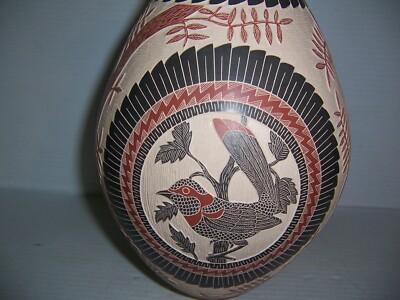 Ricardo Delgado Cruz Mata Ortiz Pottery Sgraffito Bird Squirrel