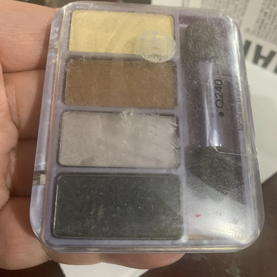 Cover Girl 240 Lion Queen Eye Shadow Pressed Powder Quad Discontinued - Изображение 4 из 4