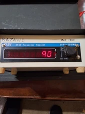VINTAGE 550 MHz Frequency Counter Model 3550 POWERS ON