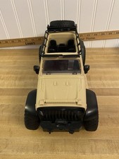 JEEP RC VEHICLE JURASSIC WORLD 2022 MATTEL GY...