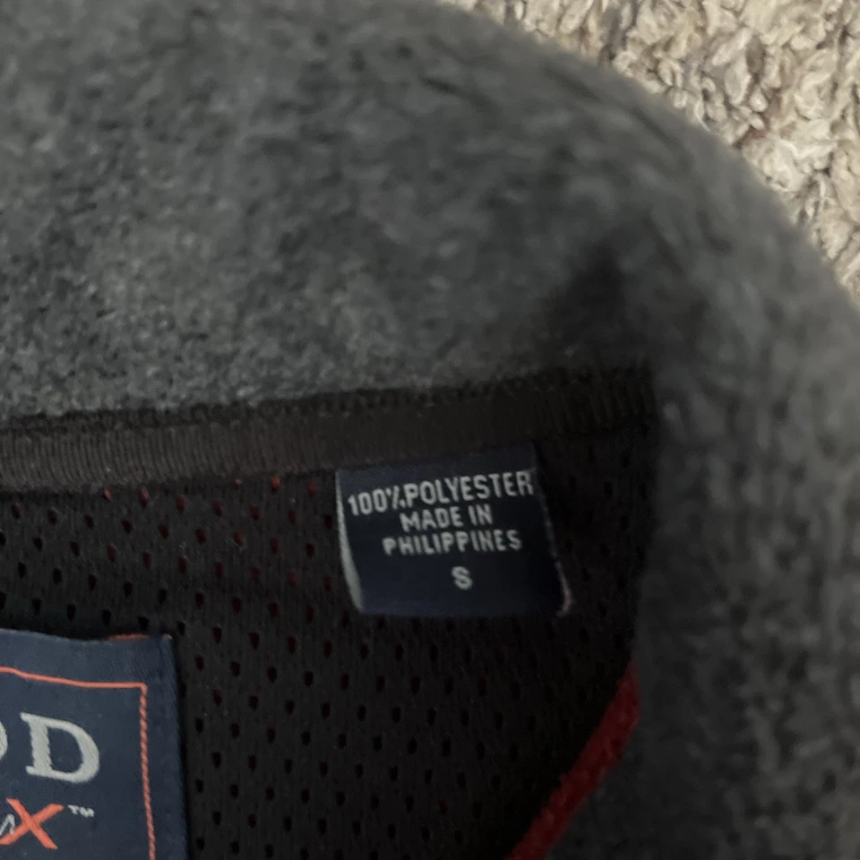 Izod PerformX Men’s Zip Up Fleece Vest Size Small Zipper Pockets Dark Red Casual - Image 4 of 4