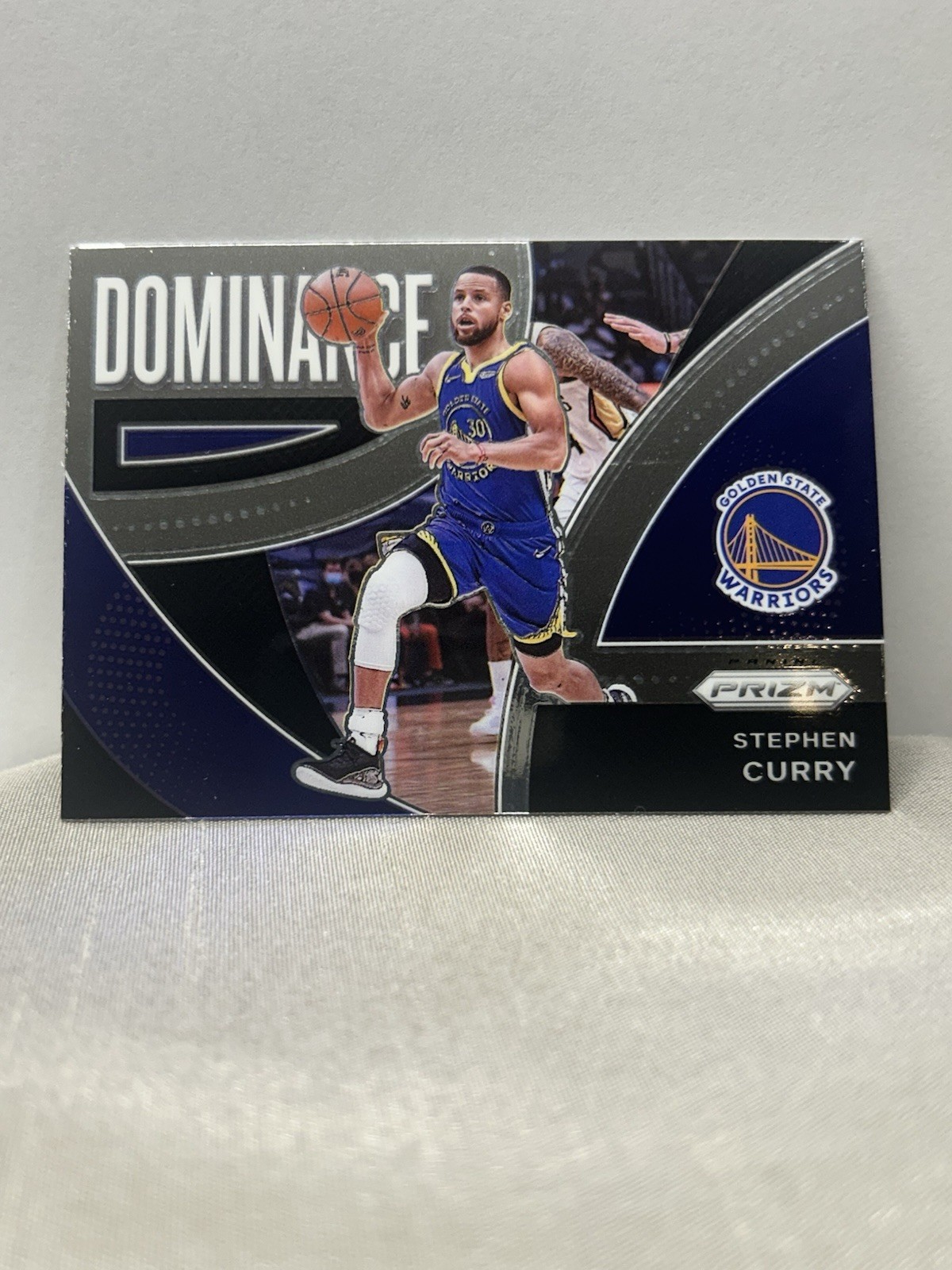 2021-22 Panini Prizm Dominance Stephen Curry #14 Golden State Warriors