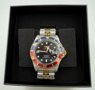 Invicta 29180 Men s 42mm Pro Diver Two Tone Pepsi New!