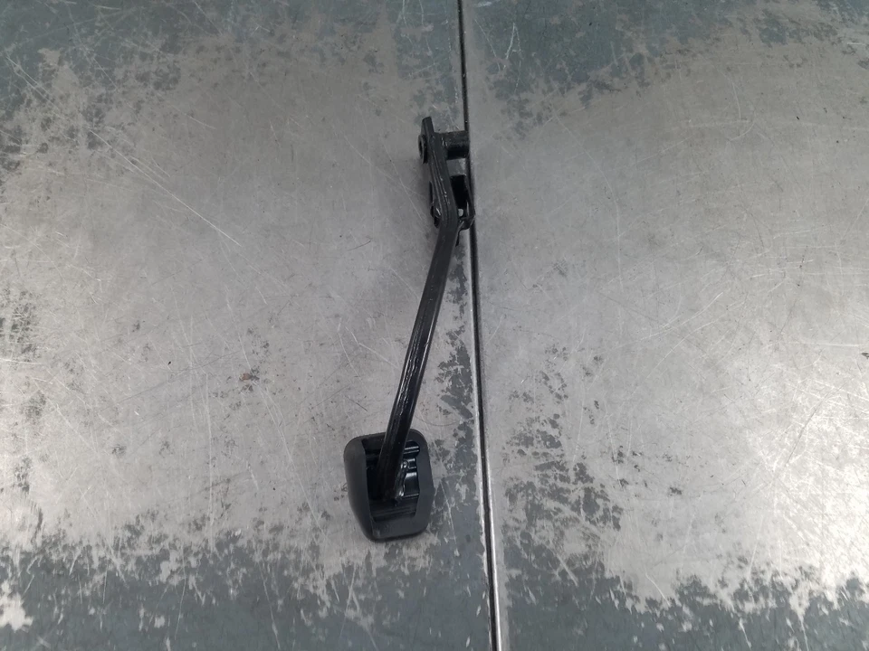 BMW M5 E39 2001 pedal de freno #97647 V5 Foto 3 de 4