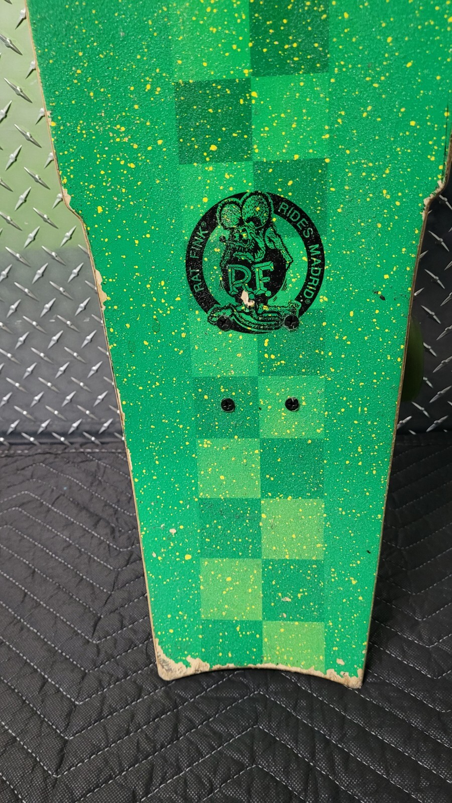 Picture 2 of 18