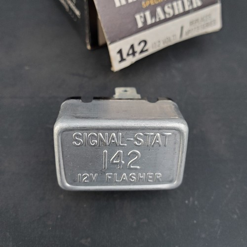 NOS Signal-Stat 142 Flasher 12v Silver Vintage AP273 Chevy GM Corvette - Foto 1 di 5