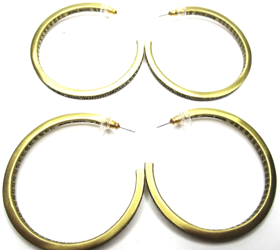 Aros de cristal verde y hielo brillante HEIDI DAUS 2 pares de pendientes perforados Foto 3 de 4