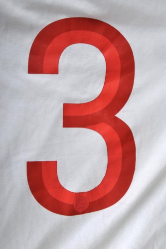 ENGLAND NATIONAL TEAM 2012/2013 HOME FOOTBALL SHIRT S(38) #3 COLE - Picture 6 of 10