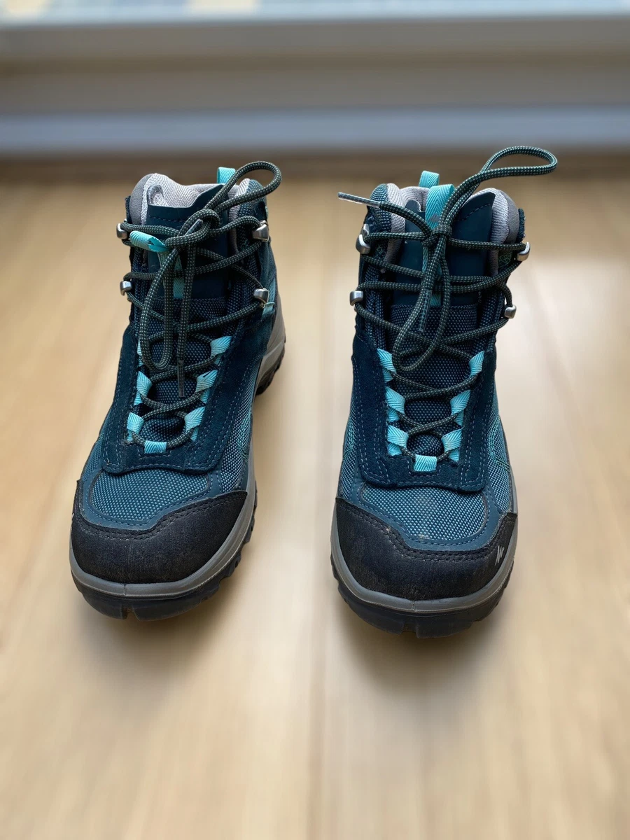 Quechua Women s waterproof mountain hiking boots SIZE 4 WOMENS