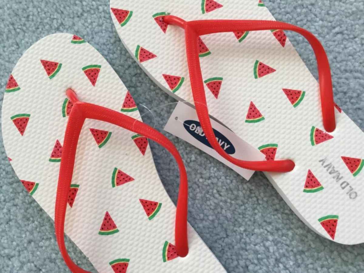 Old Navy Women s Flip Flops size 8 Watermelon Slices in Red Green