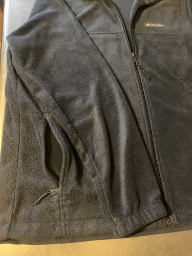 Columbia Navy Women’s/Mens Fleece Jacket Size Large Zip Up With Pockets Unisex - Picture 4 of 10