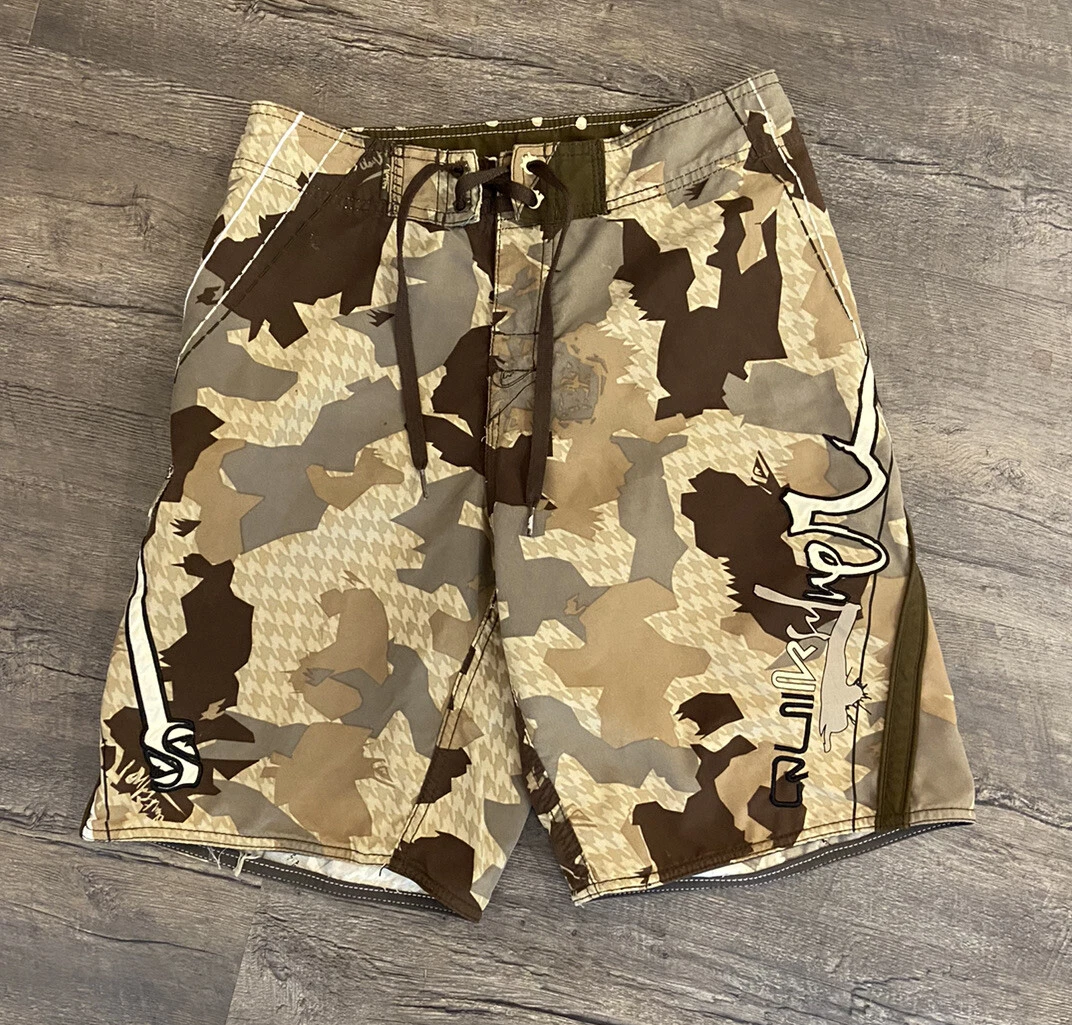 Quiksilver camo cheap shorts