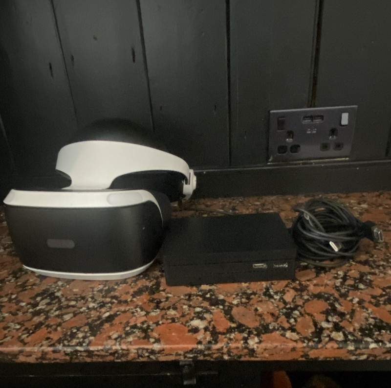 Sony PlayStation VR CUH-ZVR2 Headset & Processor Unit 120Hz 110° HDMI/USB
