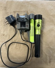 Streamlight Lime Stinger LED Flashlight 640 Lumens with 2 batteries charger