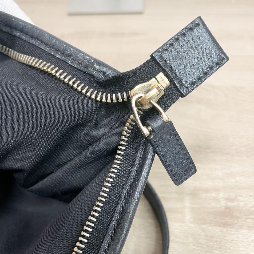 GUCCI ブラックレザー BAG Gucci Black Leather 'Dollar' Crossbody Bag – Mine & Yours
