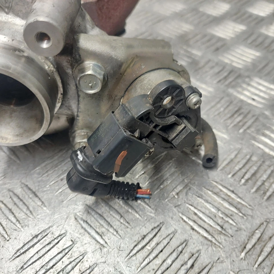 Citroen Berlingo 850 MK2 1.6 diesel Turbo Turbocharger FoMoCo - image 2 of 4