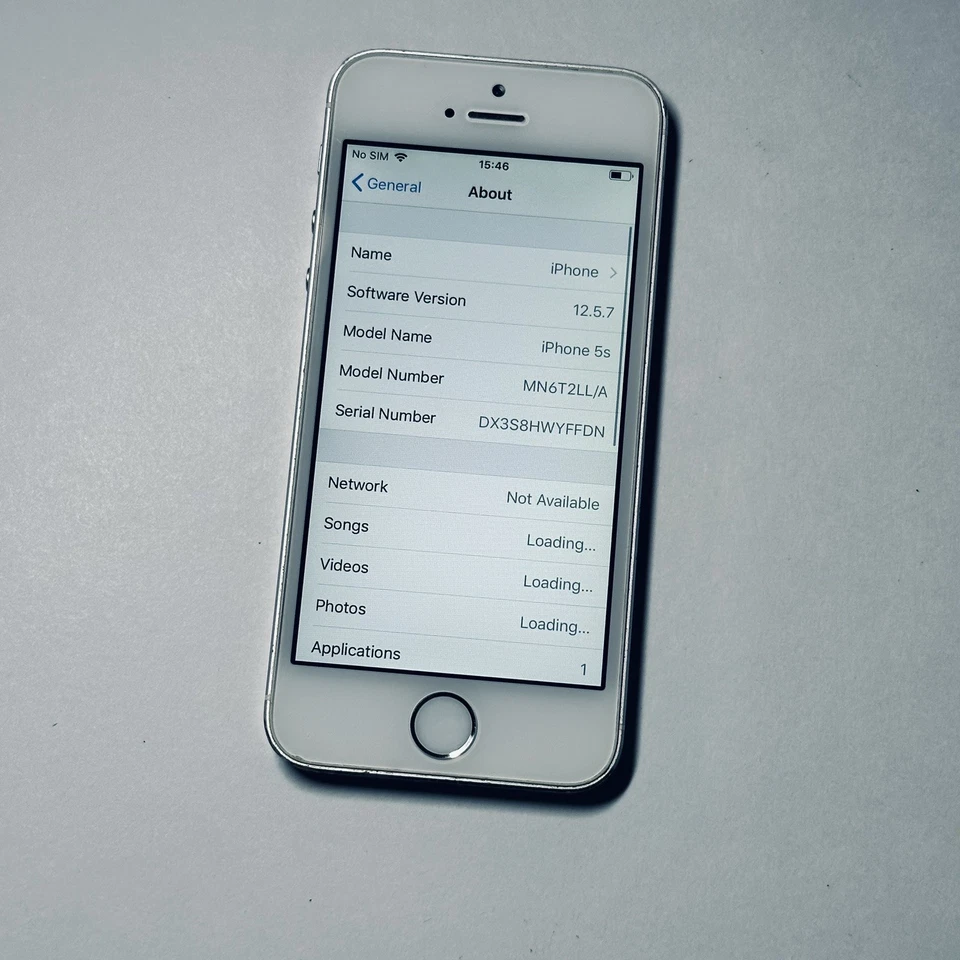 iPhone 5s Silver 16GB US TracFone / StraightTalk Locked Policy HT384 - Image 4 of 4