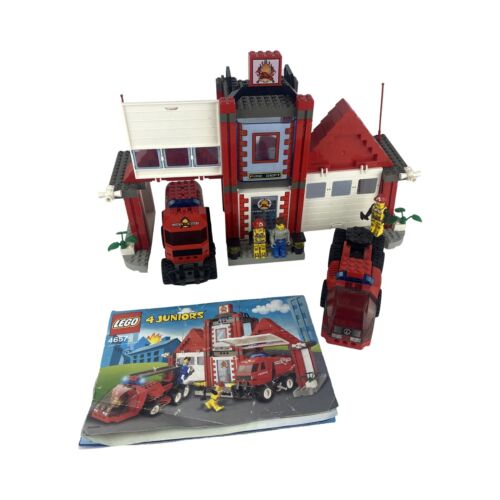 Lego Juniors 4657 Fire Squad HQ lanzado 2023 ahora retirado - Imagen 1 de 5