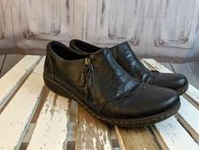Clarks women comfort slip on loafers flats leather cushion 9.5 comfort