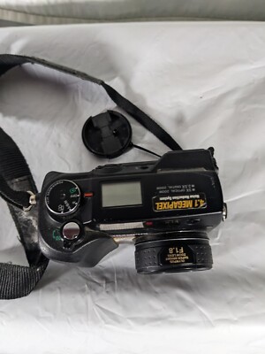 Olympus Camedia C-4040 Zoom 4.1MP Compact Digital Camera | 4.1 MP