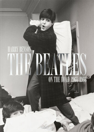 Libri Harry Benson - The Beatles On The Road 1964-1966. Ediz. Inglese, Tedesca E - Afbeelding 1 van 1