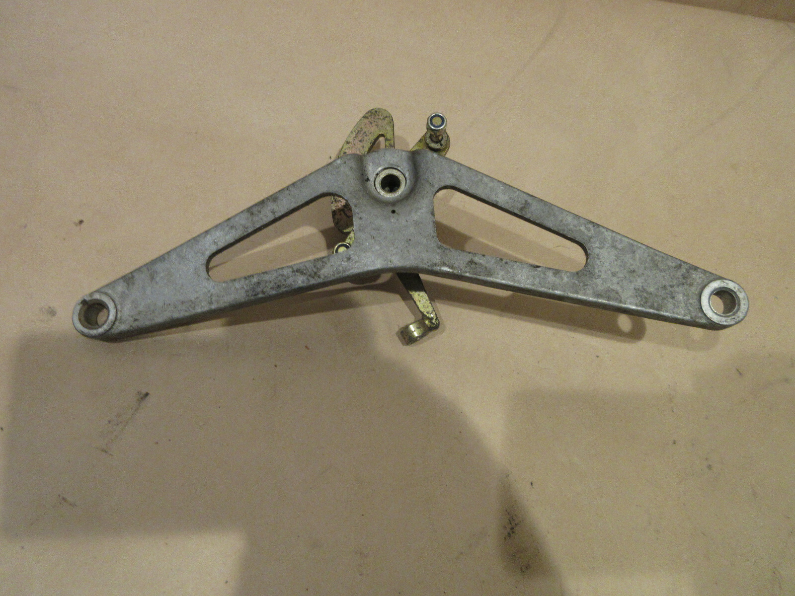 Ferrari 355 - Throttle Lever And Support  P/N 161826