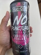 Muc-Off No Puncture Hassle Tyre Tubeless Sealant - 1 Litre 33.8 US Fl. Oz