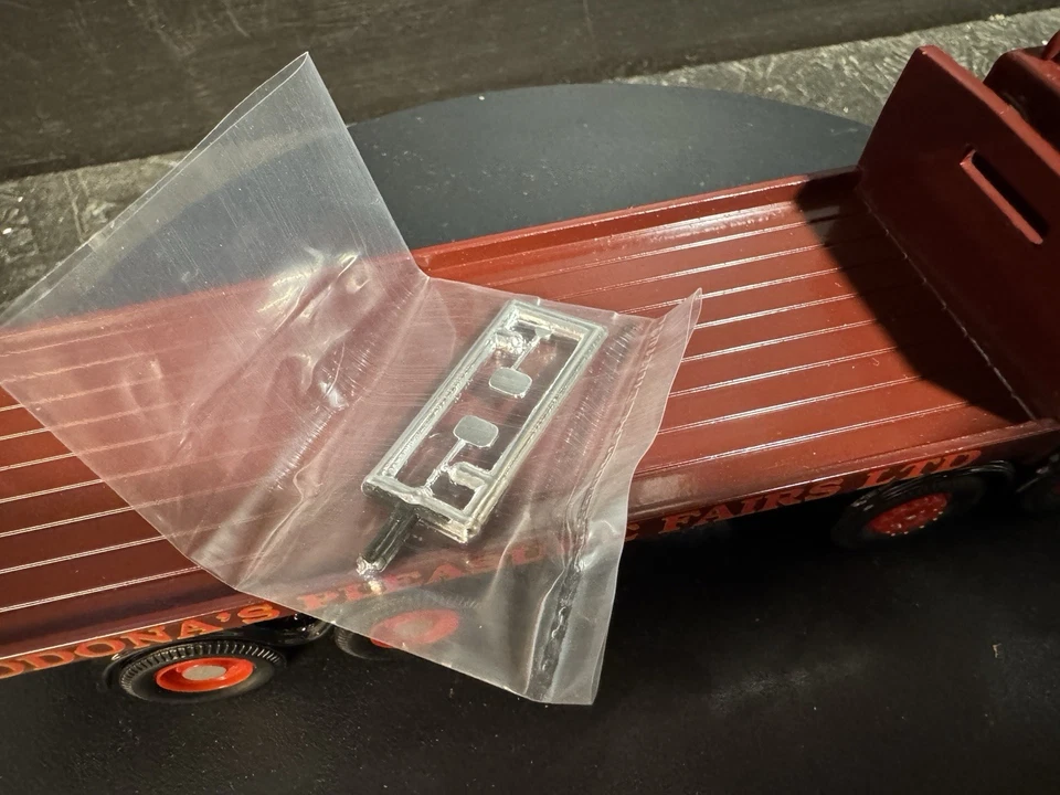 Corgi Classics - 24401 - 1:50- Leyland 8 Wheel Rigid Truck Set - OVP,unbespielt - Bild 4 von 4