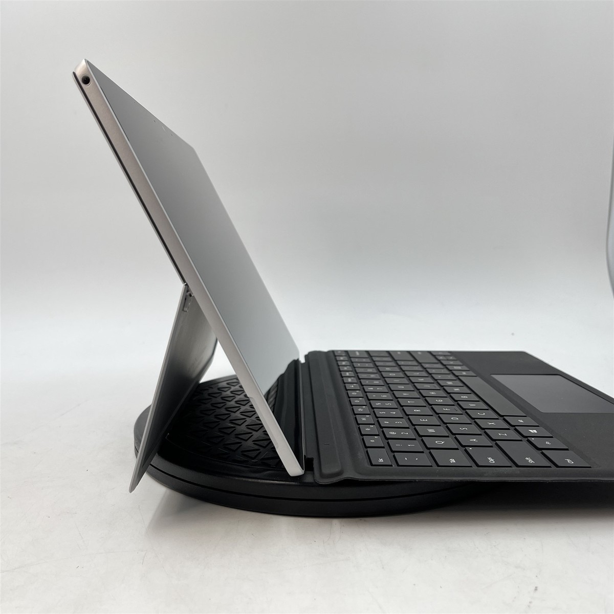 Microsoft Surface Pro 7 i7-1065G7 1.30GHz/16GB RAM/1TB NVMe SSD 