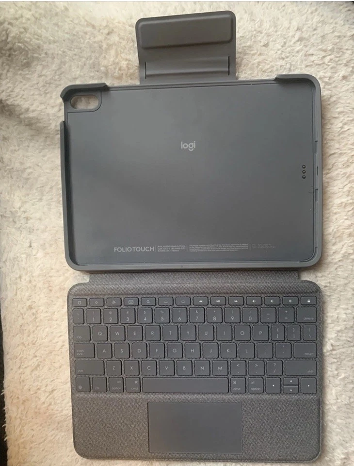 Logitech Folio Touch M/N YU0043 Funda Teclado Trackpad iPad Air 4ta 5ta Generación Foto 3 de 4