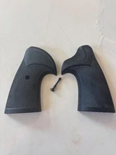 Pachmayr Presentation Grips for Ruger Security Six Security 6 Small