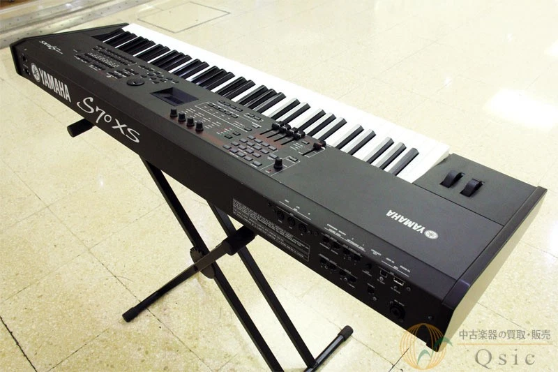 Yamaha S70 XS – 76-Key Professional Synthesizer with MOTIF XS Engine - Image 2 of 4