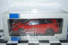 IXO Modelcars Ford Focus ST Estate 2015 Race Red 1:18 MCG18466