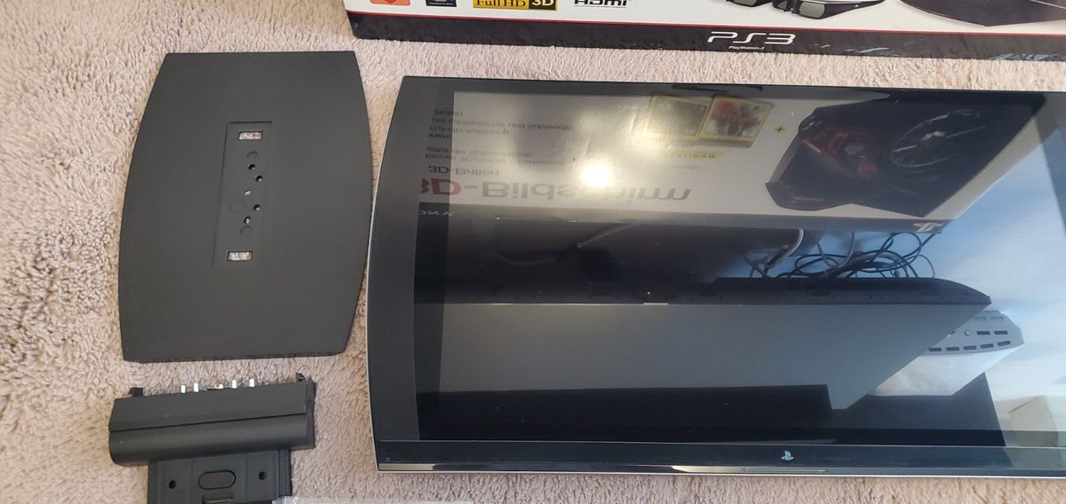 Sony Playstation 3D Display TV CECH-ZED1E 24